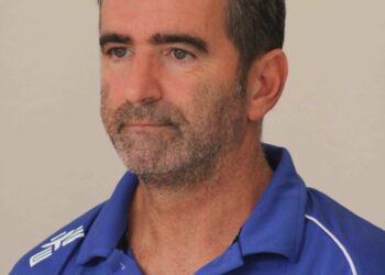 La Villacidrese ha pareggiato in 10 per un tempo con la capolista Latte Dolce. Graziano Mannu: «Il nostro pubblico l’11° uomo»