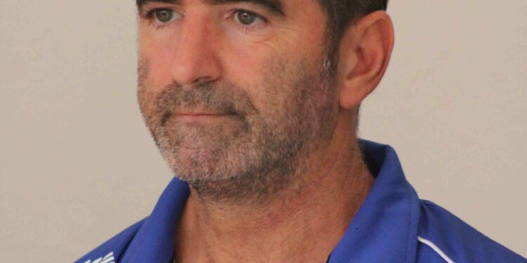 La Villacidrese ha pareggiato in 10 per un tempo con la capolista Latte Dolce. Graziano Mannu: «Il nostro pubblico l’11° uomo»