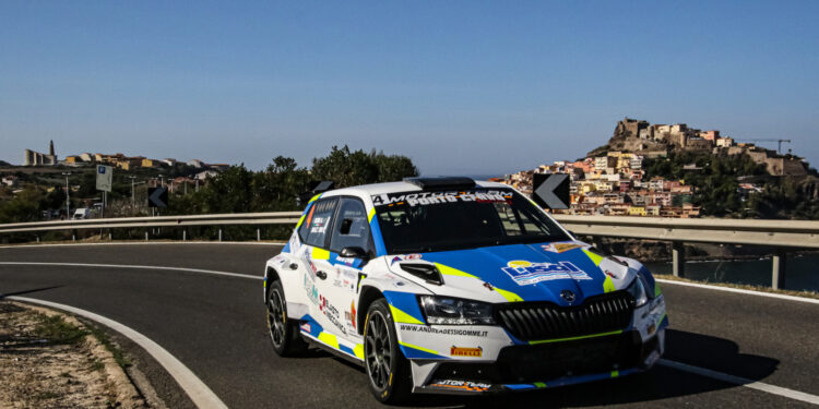 Auro Siddi, in coppia con Giuseppe Maccioni, su Skoda Fabia R5, hanno trionfato nel 27° Rally Internazionale Golfo dell’Asinara