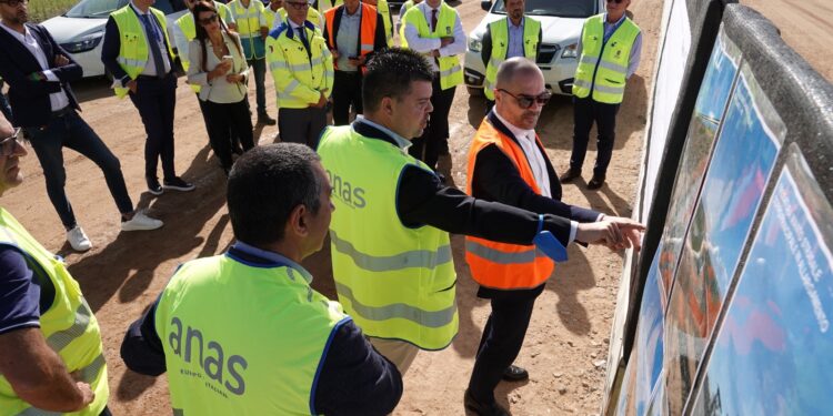 Entro la fine della primavera sarà aperto al traffico a 4 corsie l’intero lotto 2 della Sassari-Olbia mentre entro fine mese saranno percorribili altri 4 km