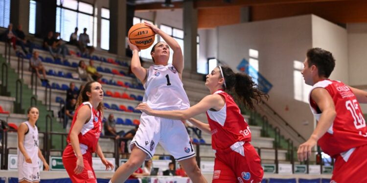 Il CUS lotta e cede al Savona nel finale