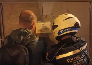 Sassari: non ha i requisiti, arrivano i sigilli per un minimarket del Corso