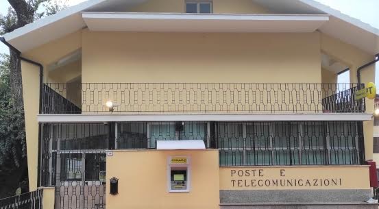Aritzo: una nuova facciata per l’ufficio postale di Corso Umberto