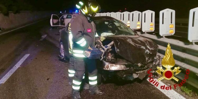 Incidente statale sulla statale 131 in direzione Sassari, sul posto i vigili del fuoco