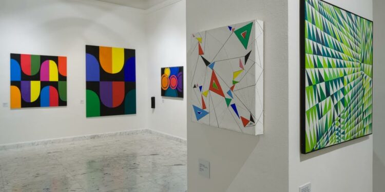 Cagliari: alla Galleria comunale d’arte di Cagliari “Lia Drei – Forme e geometrie di luce”