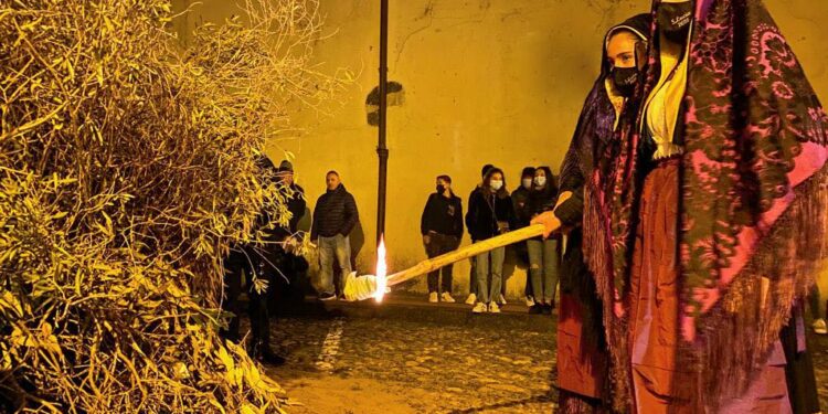 Nurachi: nel centro storico l’antico rito de “Sa Priorissa e Is Oberajas”