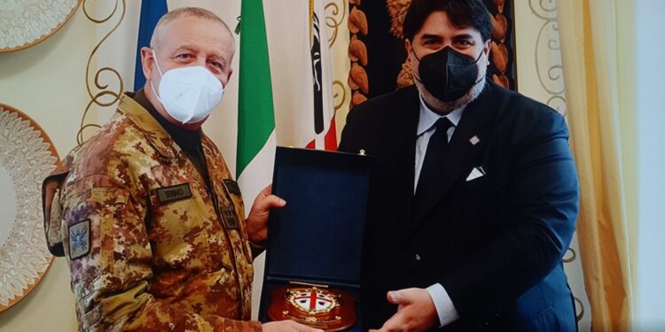 Il presidente della Regione Christian Solinas ha ricevuto a Villa Devoto il Capo di Stato Maggiore dell’Esercito gen. Pietro Serino
