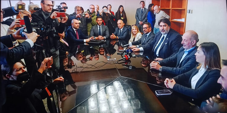 Il presidente Christian Solinas ha presentato la nuova Giunta regionale: 6 conferme (con alcuni cambiamenti di deleghe), 6 novità