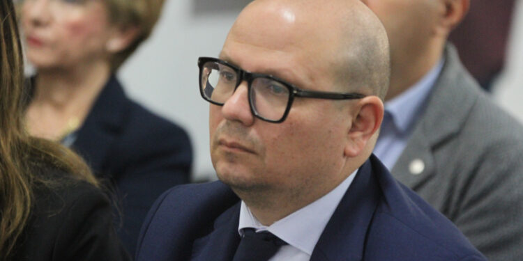 Salvatore Deidda (Fdi): «Sulla continuità aerea superare emergenza ma occorre una riforma strutturale»