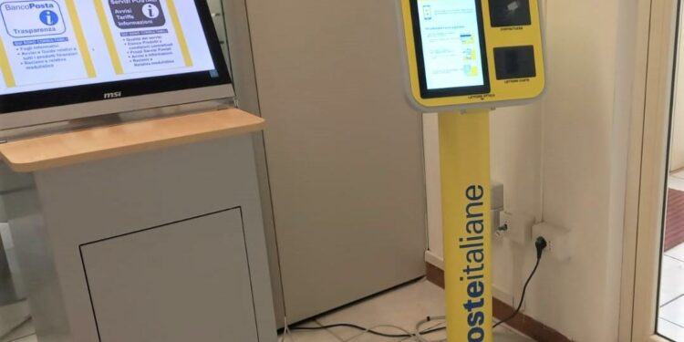 Bono: un nuovo totem touch screen nell’ufficio postale