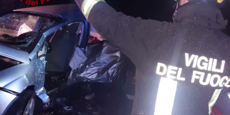 Lanusei-San Paolo: scontro tra due auto, due persone in codice rosso