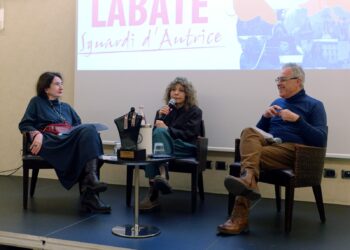 Wilma Labate ritira il Premio alla Carriera L’Alambicco e rivela il suo legame con la Sardegna: «Amo Cagliari»