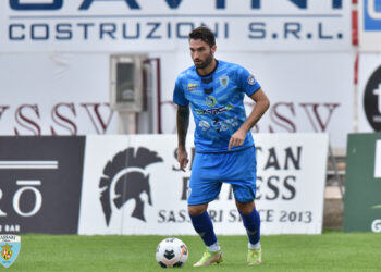 Sesta vittoria consecutiva per la capolista Sassari Calcio Latte Dolce, che batte 0-2 il Sant’Elena Quartu e sale a 49 punti