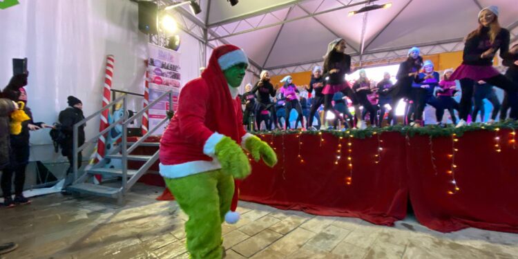 Le donne in piazza per aiutare i bambini dell’Anffas