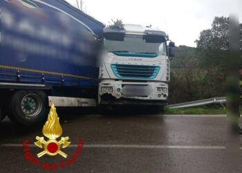 Incidente stradale tra Sant’Antonio di Gallura e Priatu, sul posto i vigili del fuoco