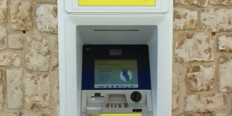 Alghero: un nuovo Postamat nell’ufficio postale di via Carducci