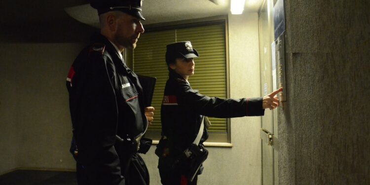 A Serramanna i carabinieri hanno denunciato un 39enne per maltrattamenti in famiglia e minacce gravi