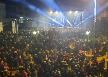 Tortolì: oltre 4mila persone in piazza per salutare il 2023