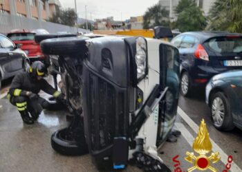 Olbia: incidente stradale in via Ogliastra, una persona finisce in ospedale