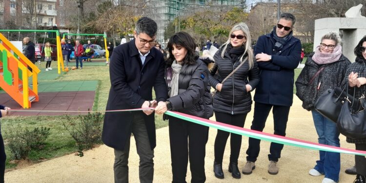 Nuoro: inaugurata piazza Veneto dopo i lavori di restyling