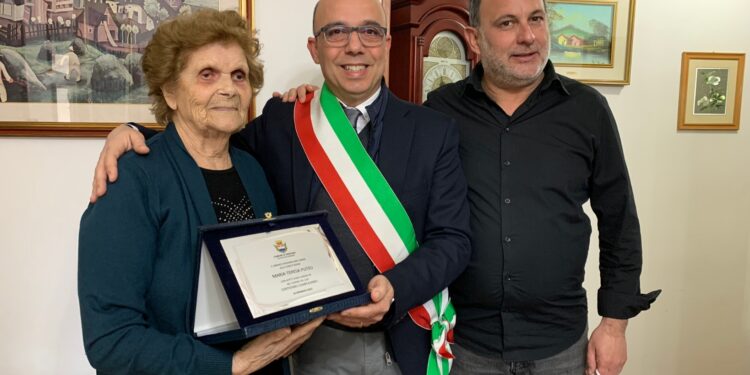 Oristano in festa per i cent’anni di zia Maria Teresa Putzu