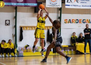 La Techfind soffre e si accende, ma la vittoria sfuma nel finale. A Selargius, la Cestistica Spezzina espugna il PalaVienna: 55 a 56