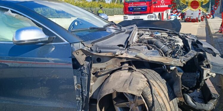 Alghero: incidente stradale in via Burruni, illeso il conducente