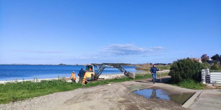 Al via il primo lotto di lavori per il percorso naturalistico e turistico intorno allo stagno di Cabras