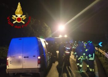 Castelsardo: incidente stradale sulla Statale 200, tre persone coinvolte