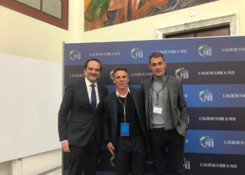 Gli auguri del presidente rossoblù della Torres Stefano Udassi ai nuovi vertici di Lega Pro