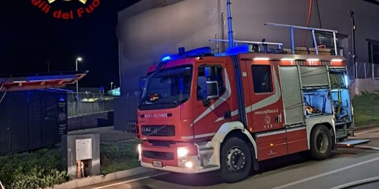 Olbia: incendio in un ristorante-birreria, sul posto i vigili del fuoco