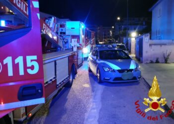 Olbia: prende fuoco una veranda, nessun ferito