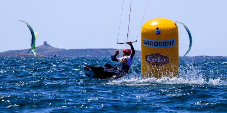 Dal 21 al 28 maggio 2023 il Golfo di Oristano ospita, per il terzo anno di fila, i grandi campioni del kiteboarding
