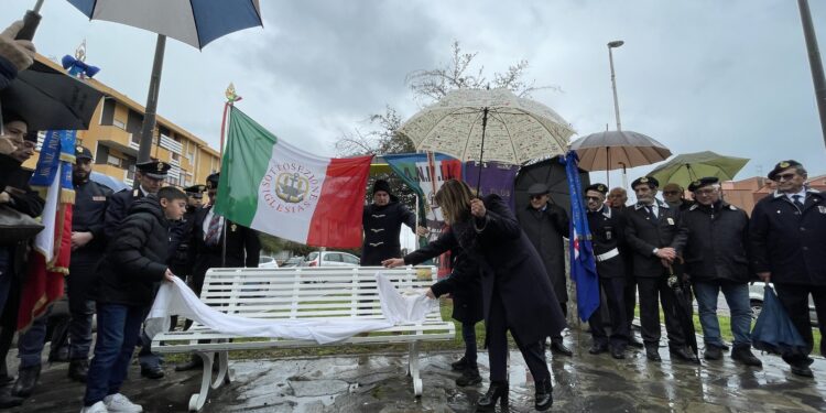 Quartu Sant’Elena: una panchina bianca in ricordo delle vittime del lavoro