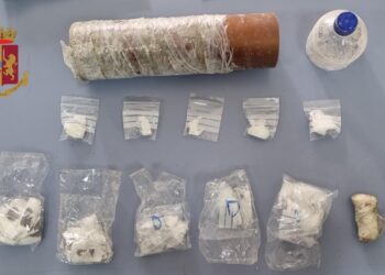 La Polizia di Stato di Cagliari ha arrestato un diciottenne, incensurato, per detenzione ai fini di spaccio di sostanze stupefacenti