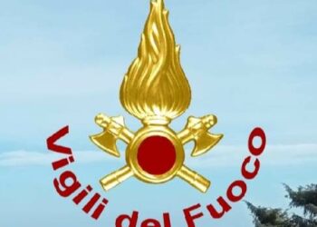 Porto Cervo: a fuoco un furgone, sul posto i vigili del fuoco