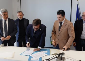 E’ stato firmato stamane il protocollo d’intesa per la riorganizzazione dei servizi di trasporto nell’area portuale di Porto Torres