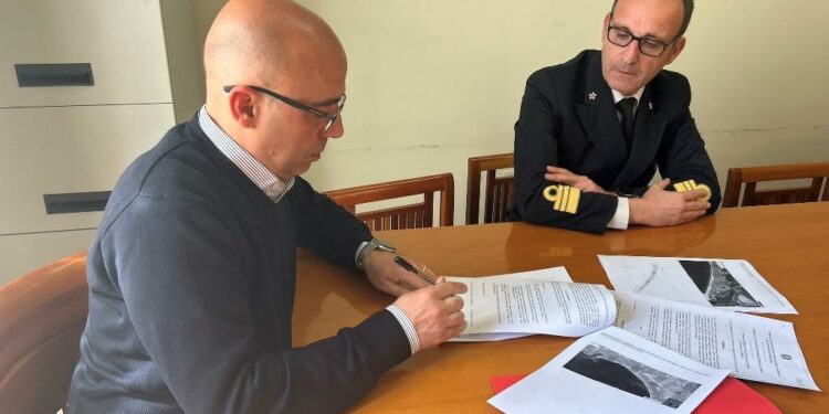 Oristano: firmati due importanti verbali di consegna di aree demaniali marittime a Torre Grande