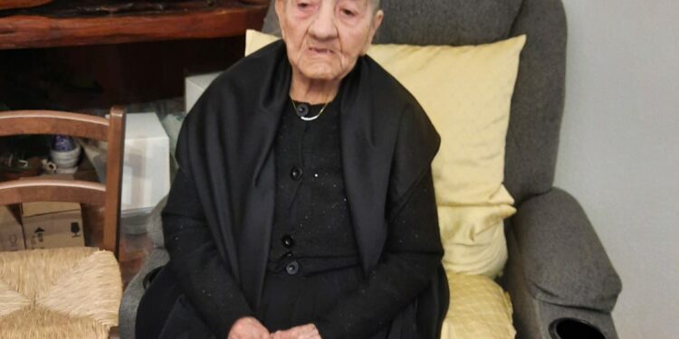 Osidda e Orosei in festa: zia Giovanna Maria Sotgiu compie cent’anni