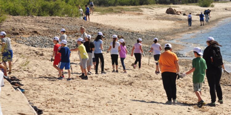 Domenica 14 maggio a Stintino per andare a Pesca di Rifiuti