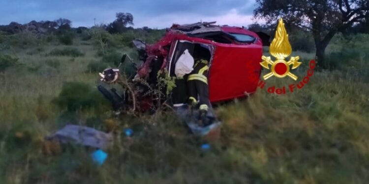 Ghilarza: incidente stradale sulla provinciale 23, una persona in ospedale