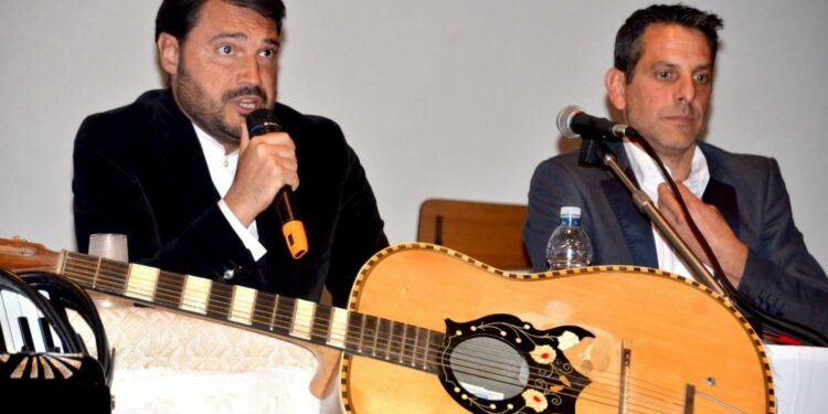 “Un viaggio tra le note di Peppino Pippia”, un successo l’evento dedicato al compianto fisarmonicista di Narbolia