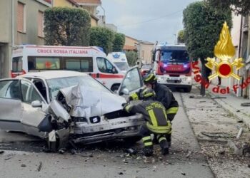 Incidente stradale sulla Marrubiu-Terralba, una persona ricoverata in ospedale in codice rosso