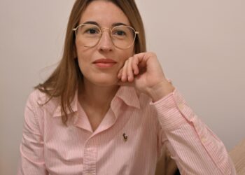 A Cagliari la presentazione di “Come la noce nel cuscino” di Laura Fois