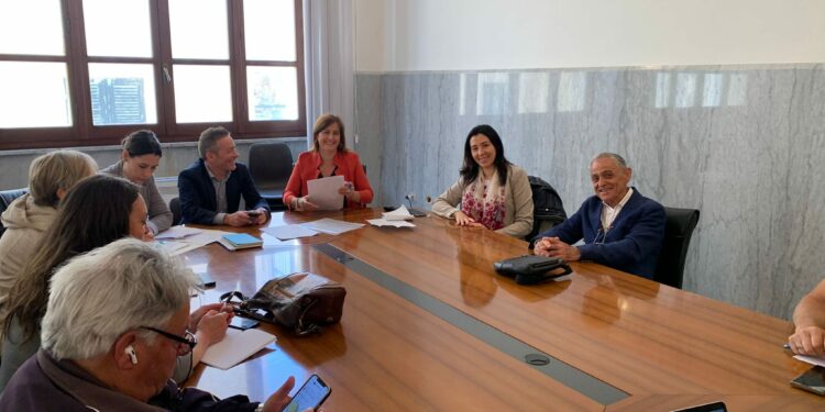 Alghero, piscine comunali di Maria Pia: l’assessore Antonello Peru riferisce in terza commissione