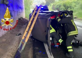 Incidente stradale alle porte di Nuoro, una donna ricoverata in ospedale