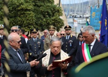Alghero: una stele in memoria dei pescatori algheresi morti 80 anni fa a seguito di un attacco aereo