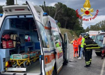 Nuoro: incidente stradale tra un’ambulanza e un fuoristrada, nessun ferito