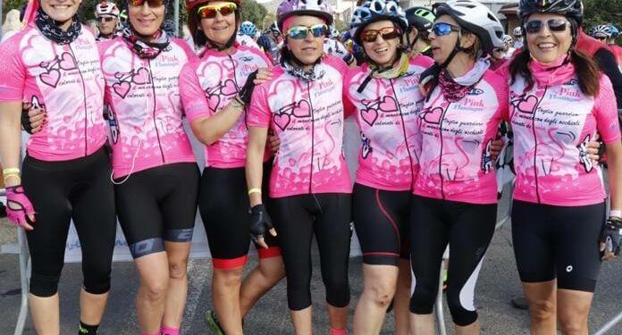 Il Consorzio del Pecorino Romano sostiene il tour delle Pink Flamingos, da Cagliari alla Maddalena e ritorno, in bicicletta contro il cancro per rinascere