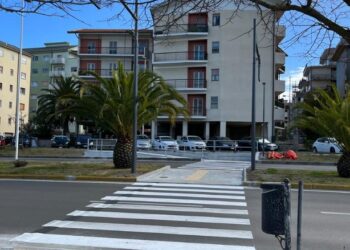 Sassari, sono entrati in funzione due attraversamenti pedonali luminosi